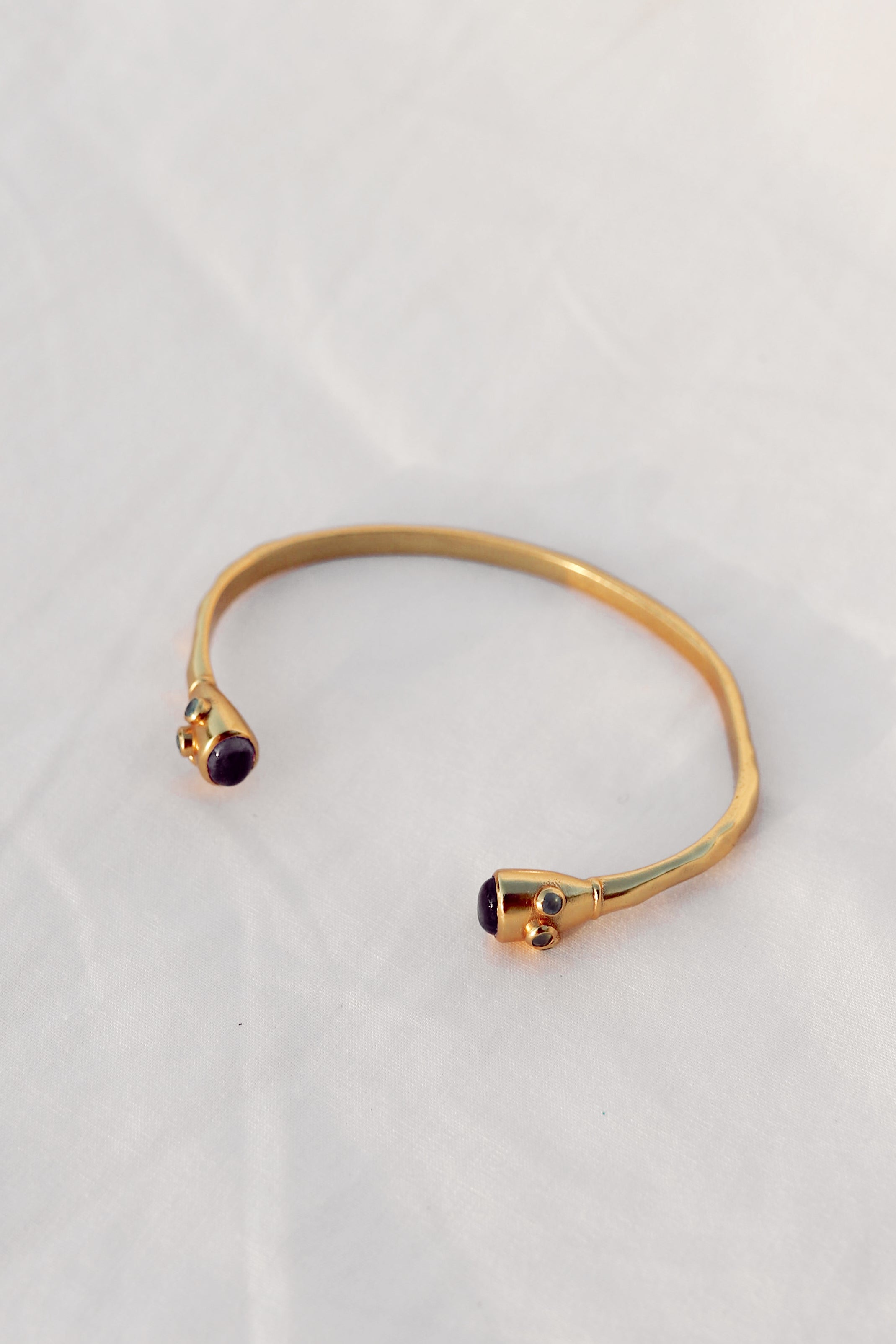 Brazalete Aube — L'île Studio