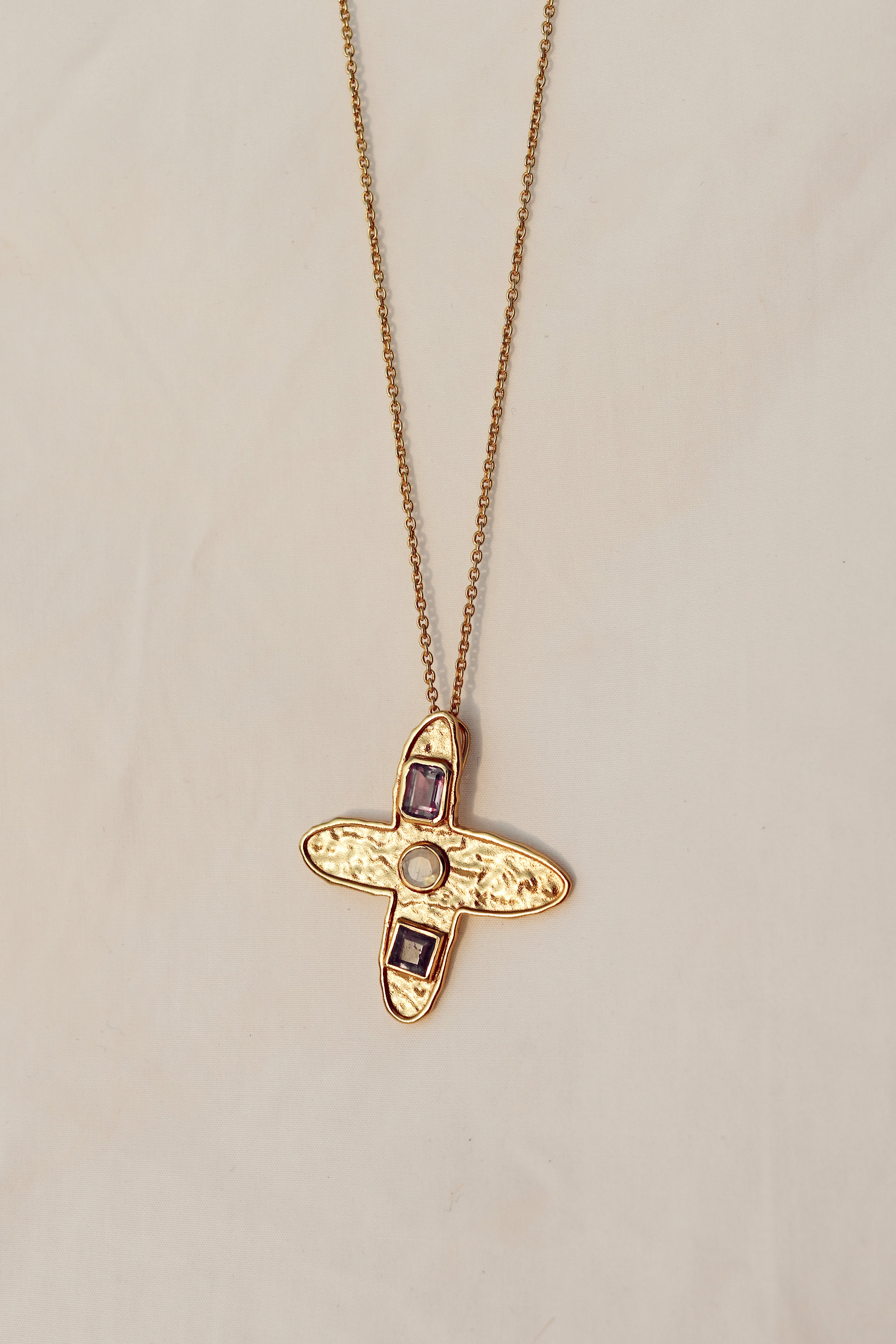 Collar Croix — L'île Studio